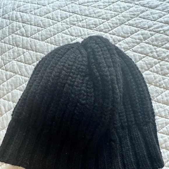 Hat - Picture 2 of 8